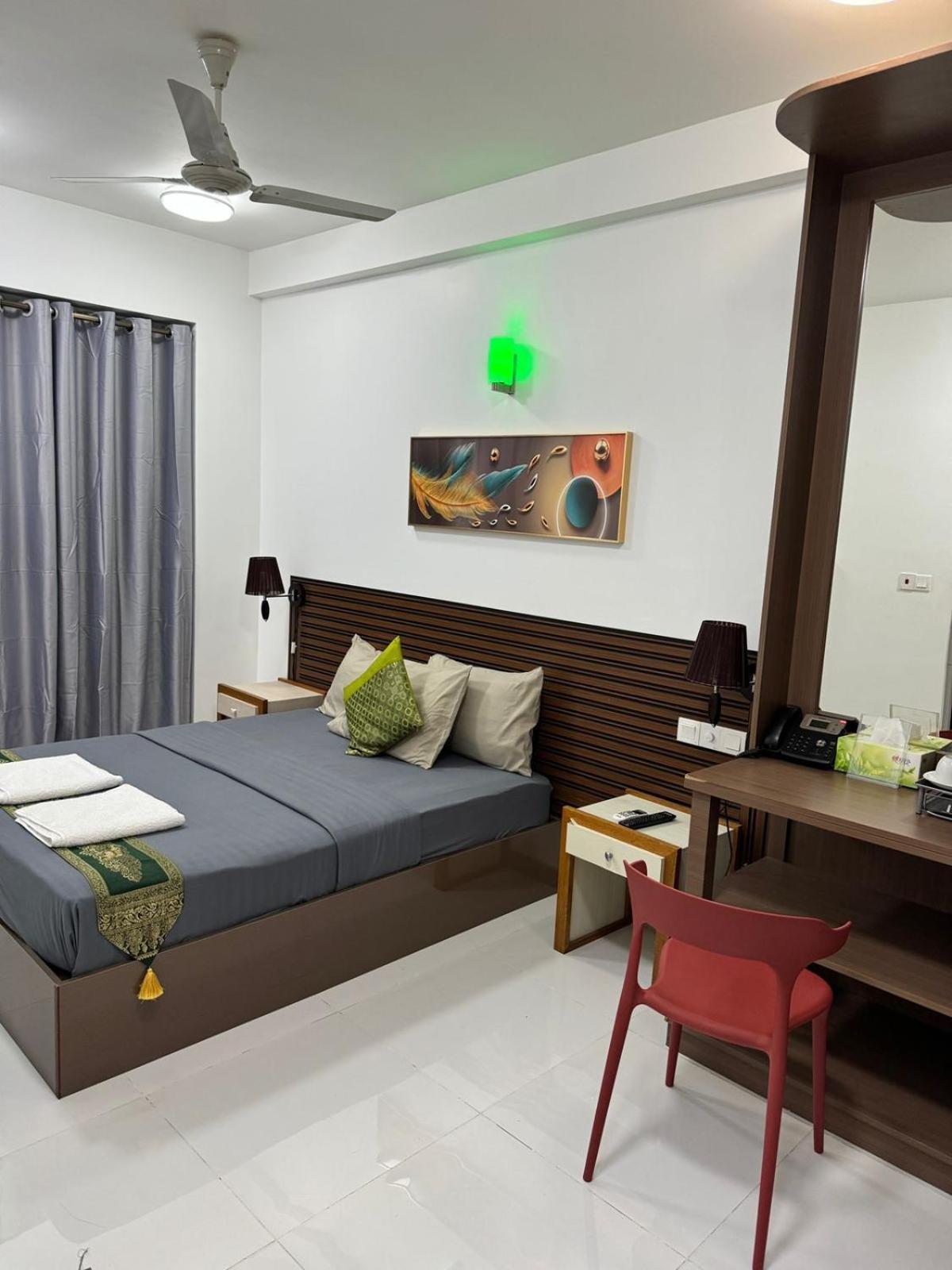 Hs Miracle Grand Hotel Hulhumalé Buitenkant foto