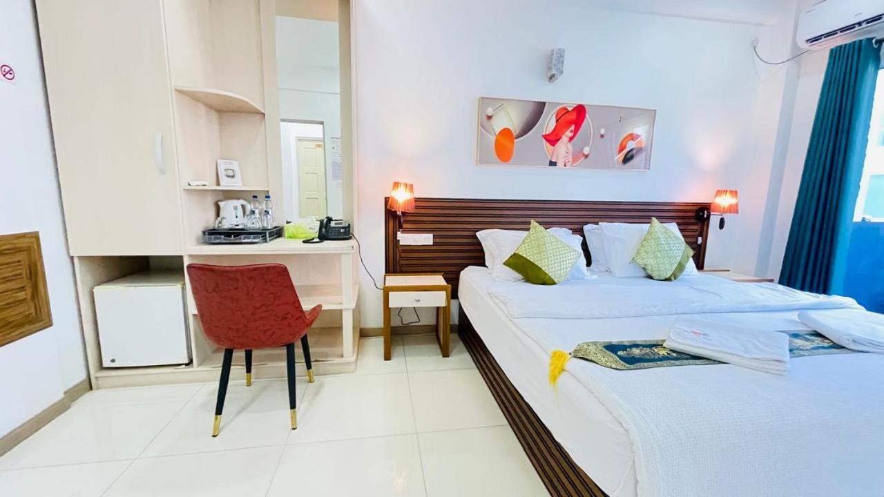 Hs Miracle Grand Hotel Hulhumalé Buitenkant foto