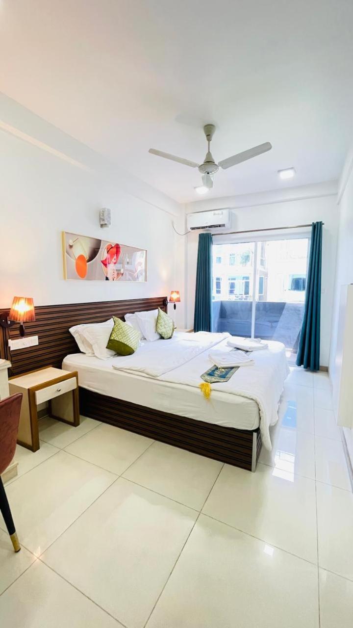 Hs Miracle Grand Hotel Hulhumalé Buitenkant foto