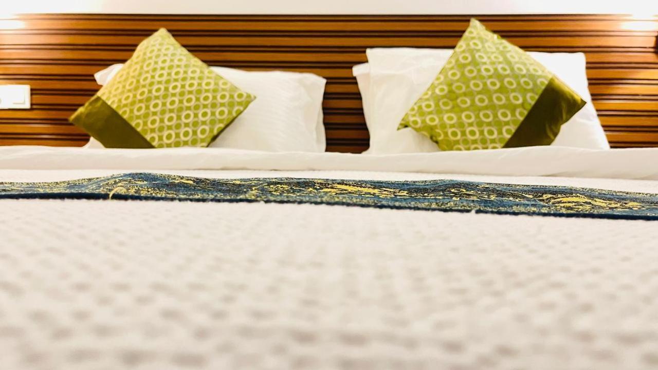 Hs Miracle Grand Hotel Hulhumalé Buitenkant foto