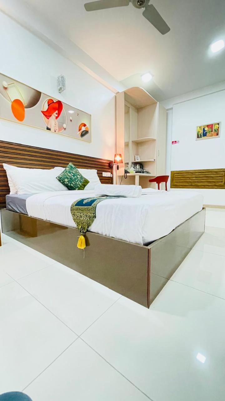 Hs Miracle Grand Hotel Hulhumalé Buitenkant foto