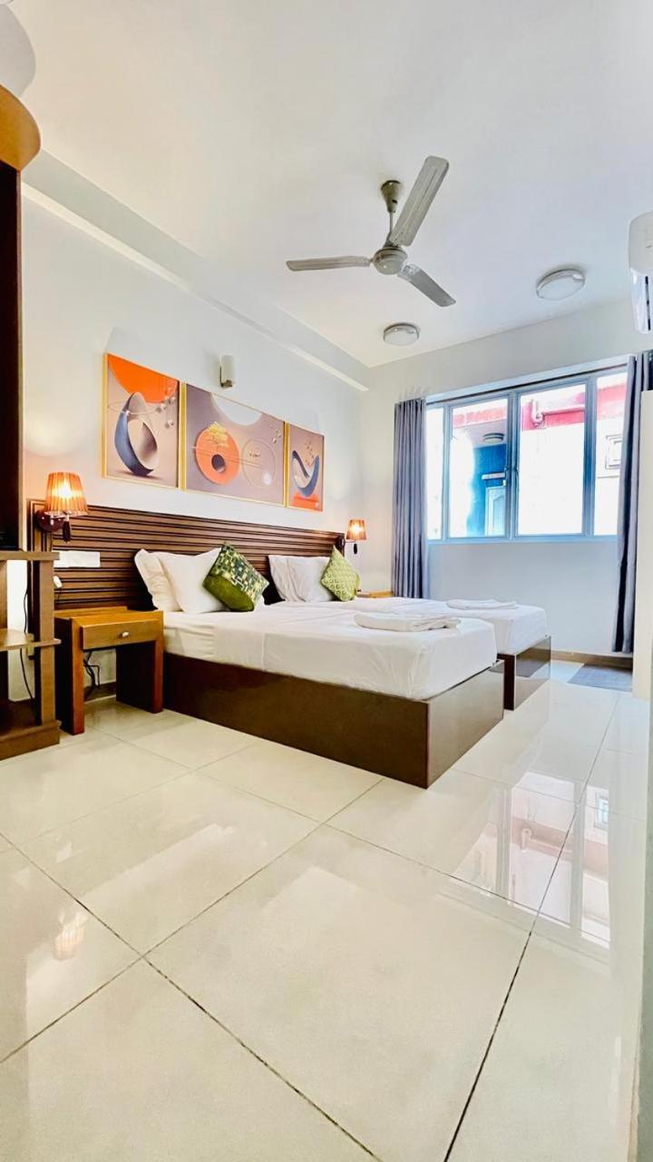 Hs Miracle Grand Hotel Hulhumalé Buitenkant foto